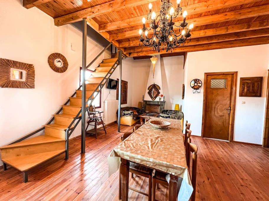 Panos Palace Apartment Pramanta